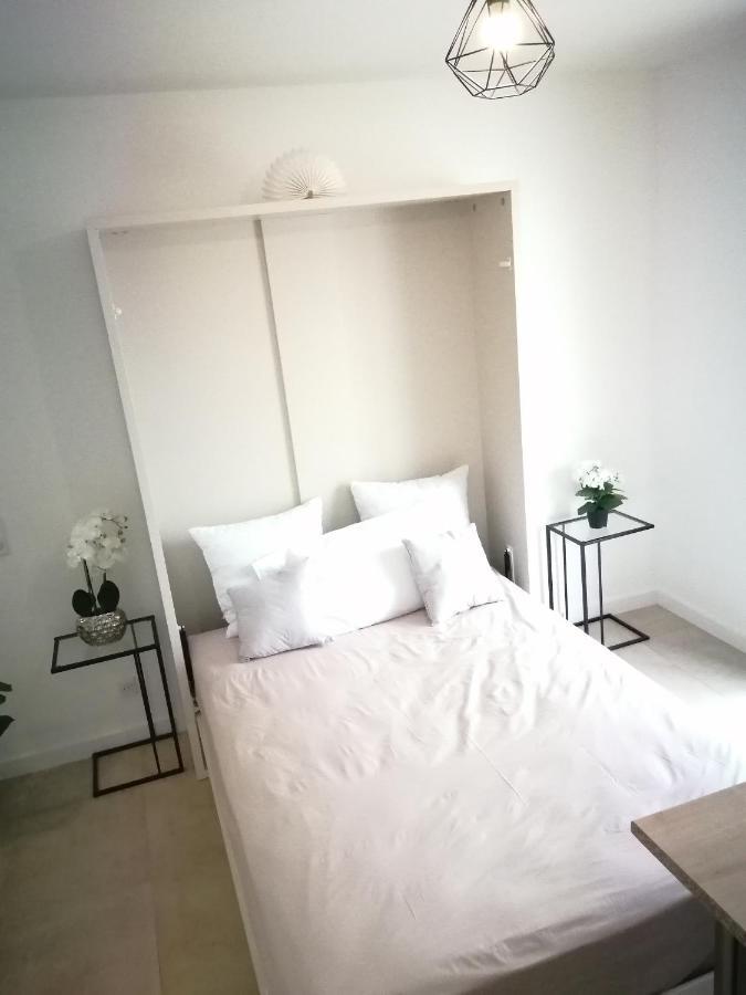 Studio Neuf Paris La Defense Metro 15 Rueil - Suresnes - Mont Valerien Eksteriør bilde