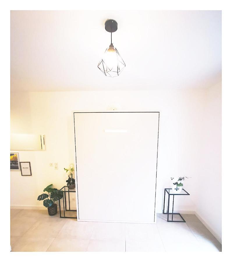 Studio Neuf Paris La Defense Metro 15 Rueil - Suresnes - Mont Valerien Eksteriør bilde
